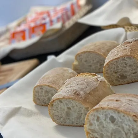 Tamerici فندق مارتْشانا مارينا